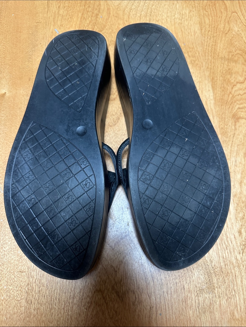 Donald J. Pliner Black Leather Slide Sandals - Picture 2 of 3